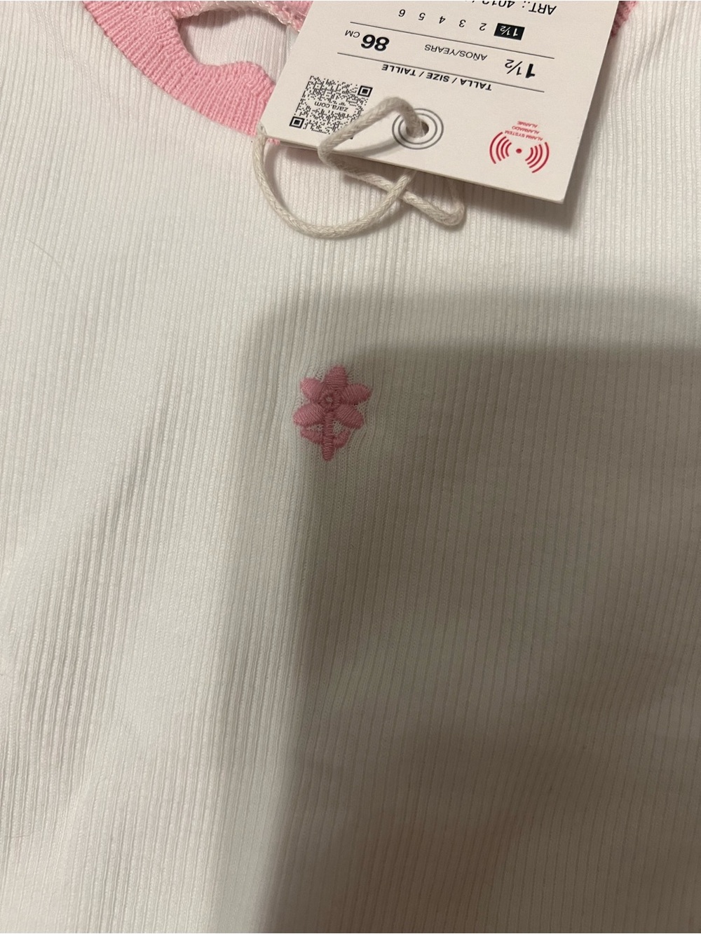 Zara Ribbed T-Shirt - Picture 3 of 3